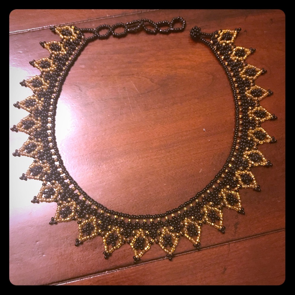 SOLD SOLD Beautiful Beaded Chocker Black/Gold
